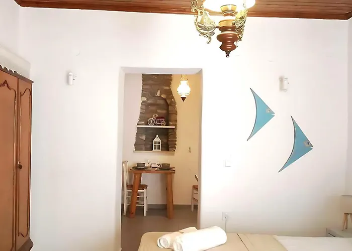 Heritage Retreat By μρs *