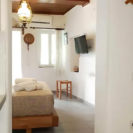 Paros Heritage Retreat by ΜΡS Daire Páros