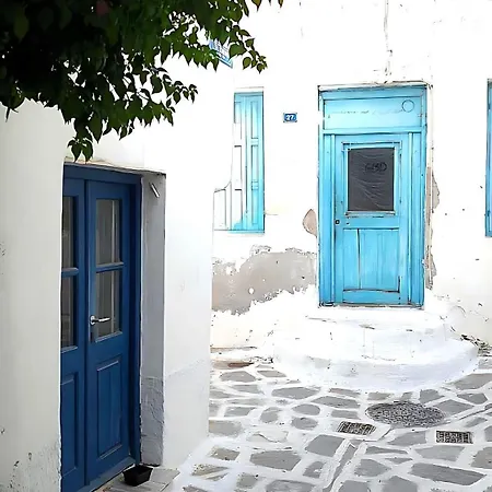 Daire Paros Heritage Retreat by ΜΡS